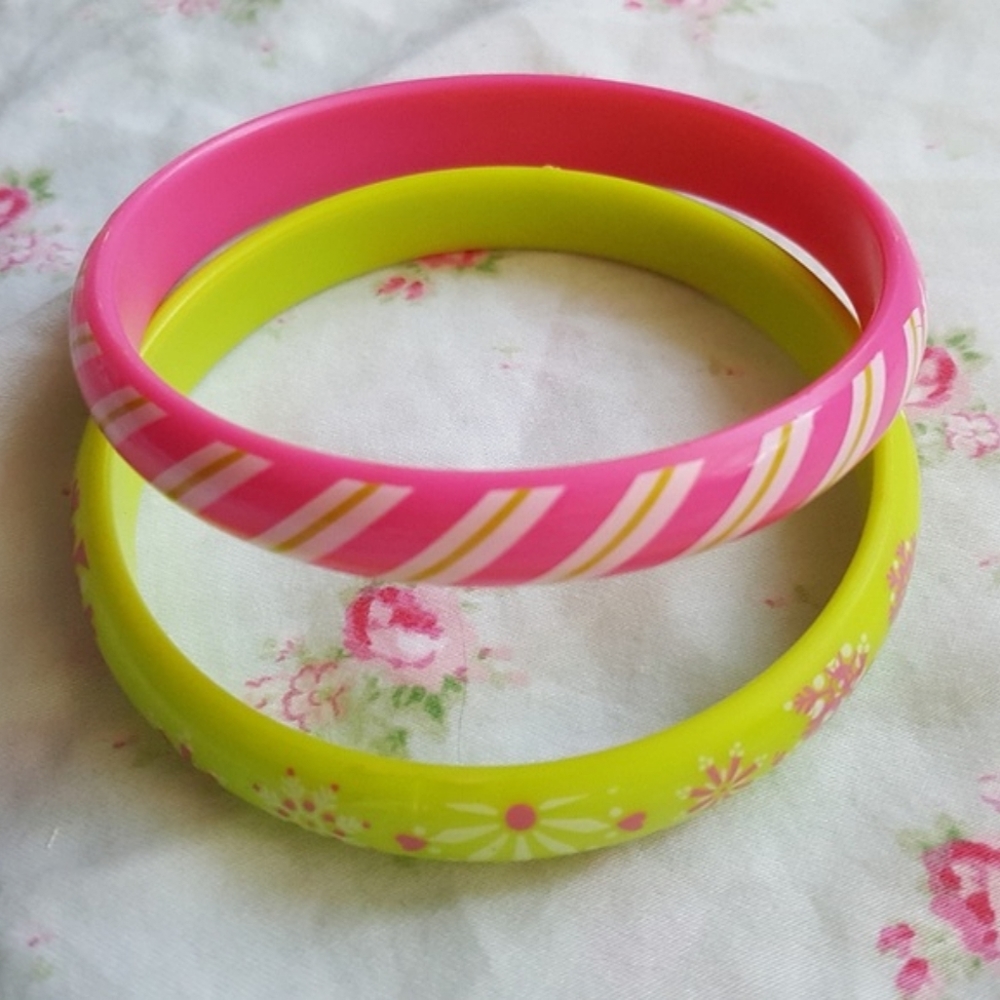 Pink & green Christmas bangles for girls and women